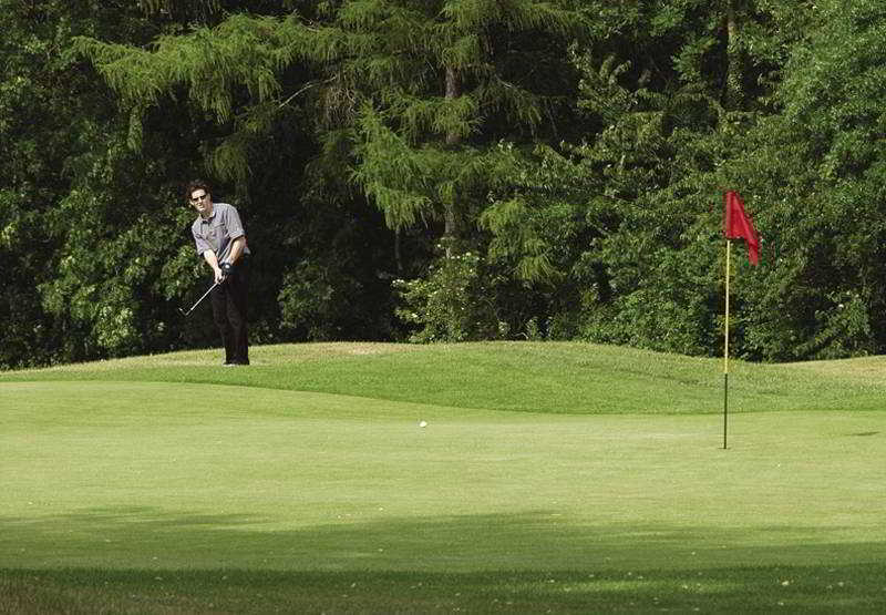 Country house Coulsdon Manor And Golf Club Croydon